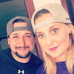 Meet your Posher, Derrick